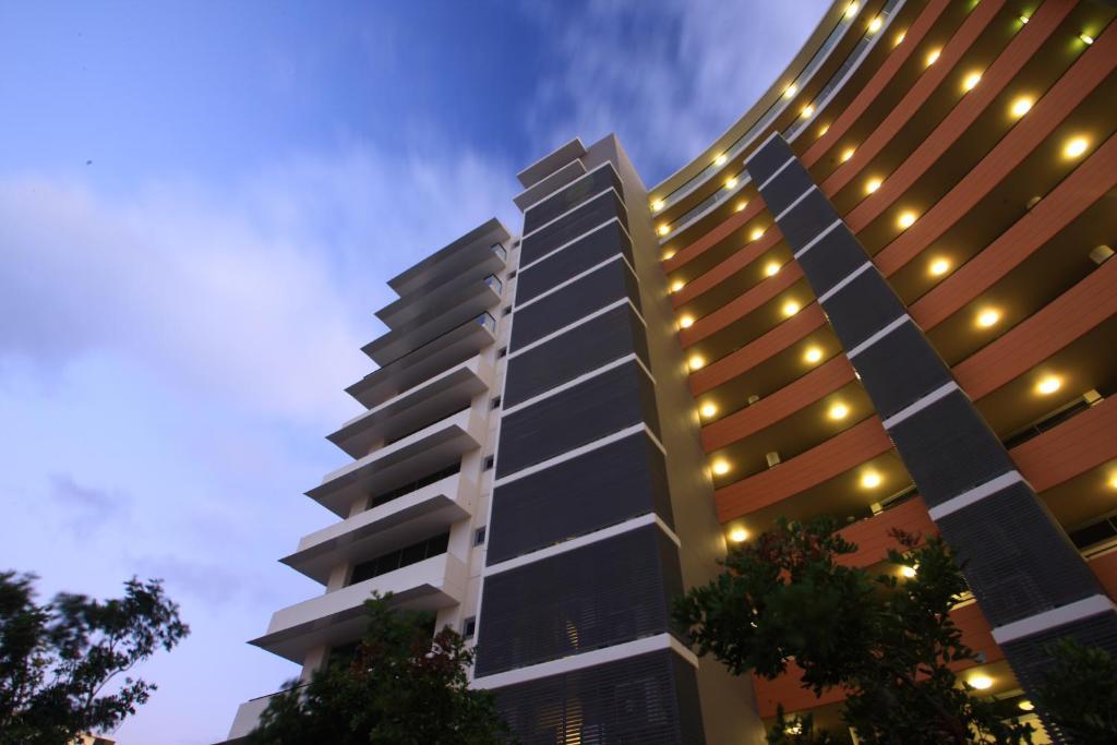 Monaco Caloundra Aparthotel Exterior foto
