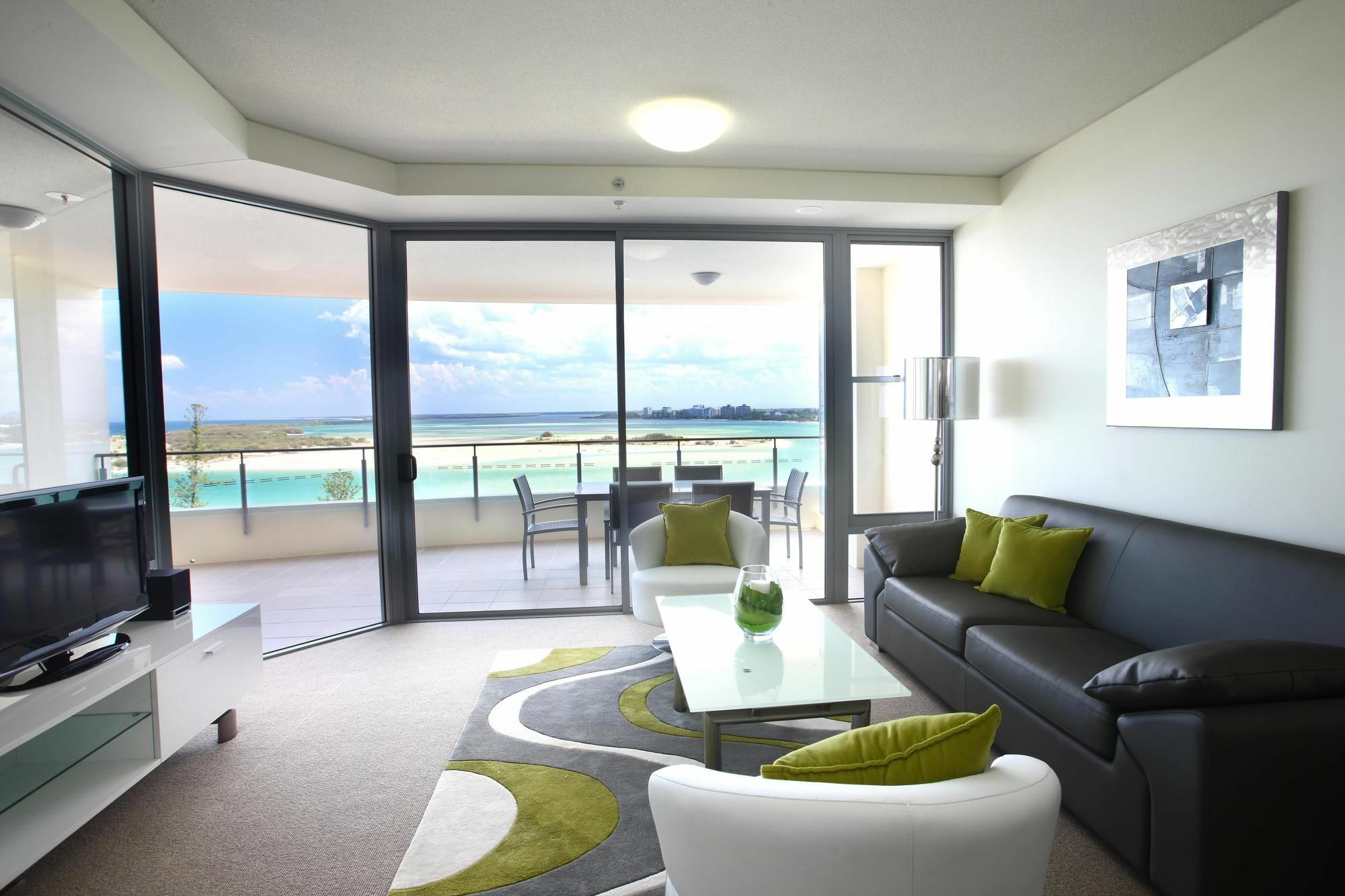 Monaco Caloundra Aparthotel Exterior foto